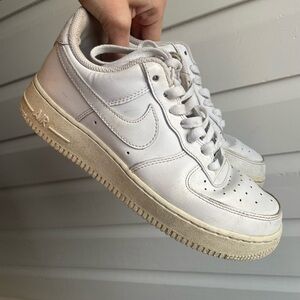 Nike White Leather Low-Top Sneakers with Cream Sole